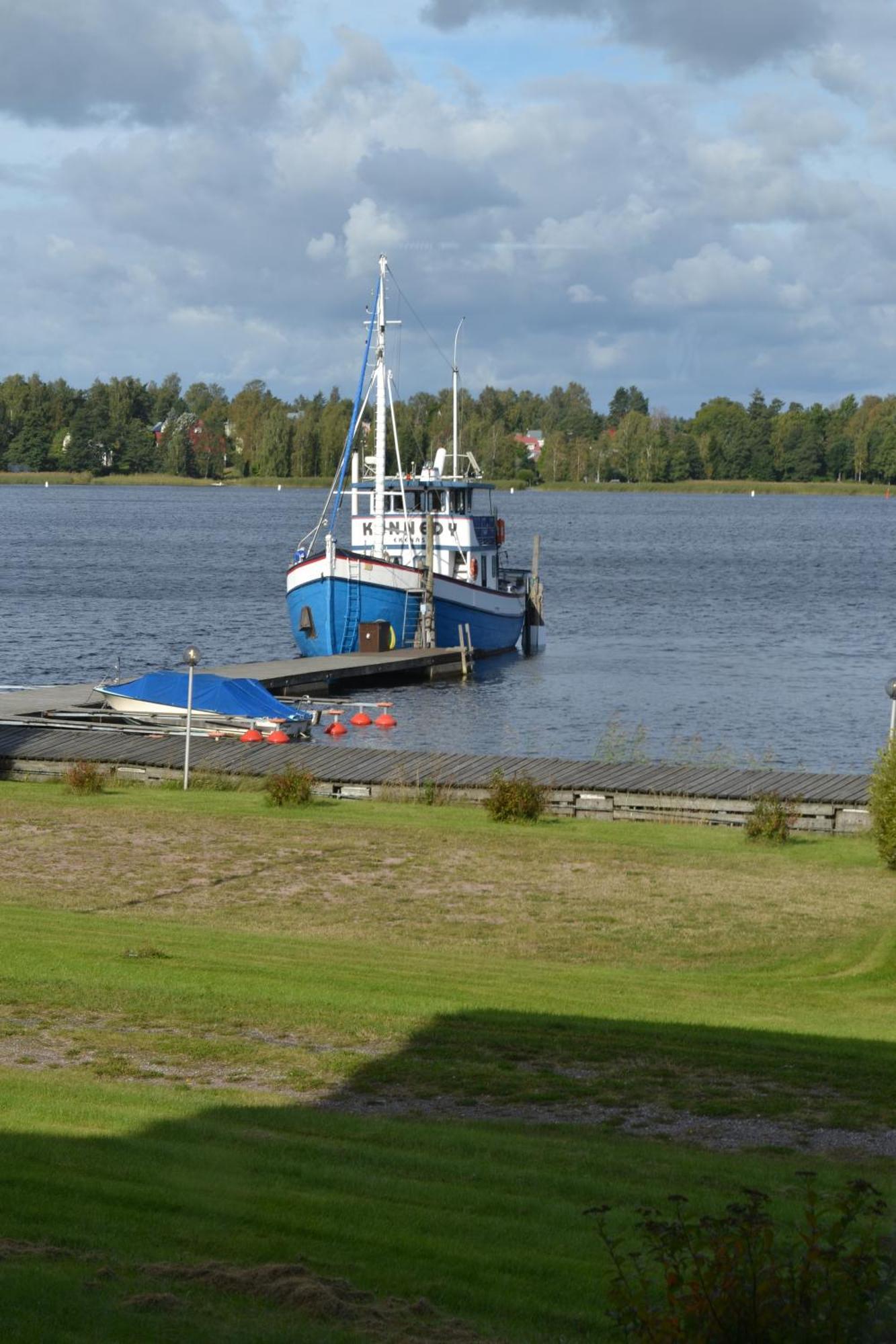 Hotel Sea Front Raseborg Bagian luar foto