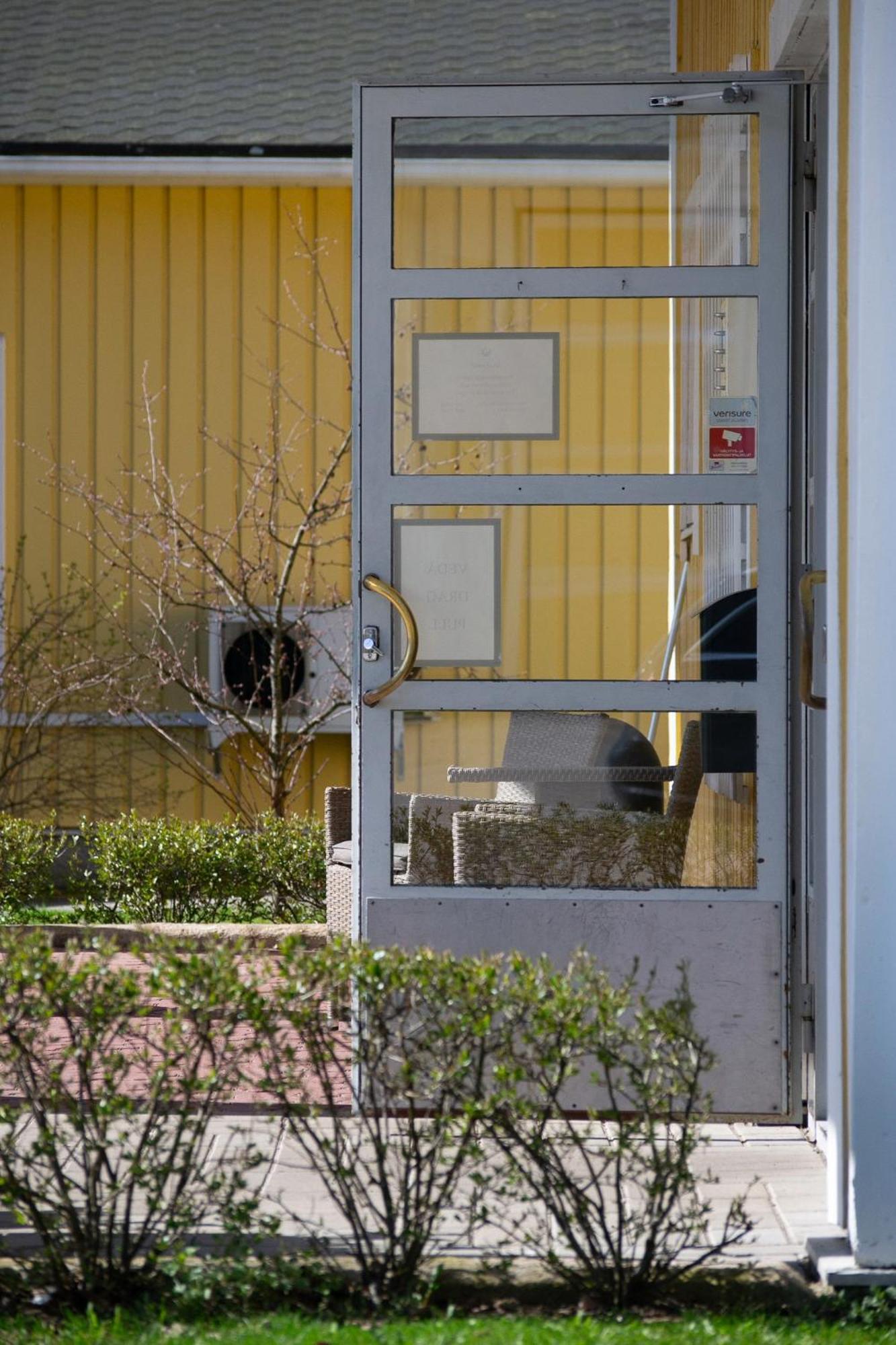 Hotel Sea Front Raseborg Bagian luar foto