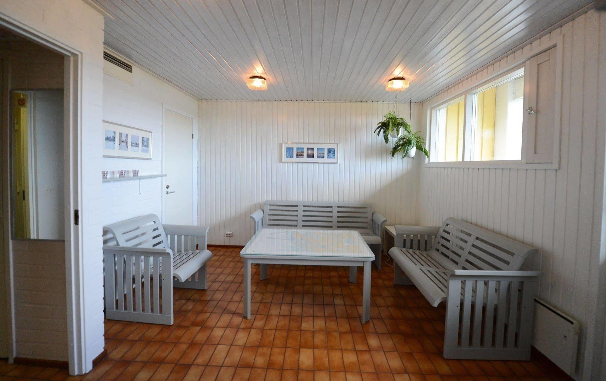 Hotel Sea Front Raseborg Bagian luar foto