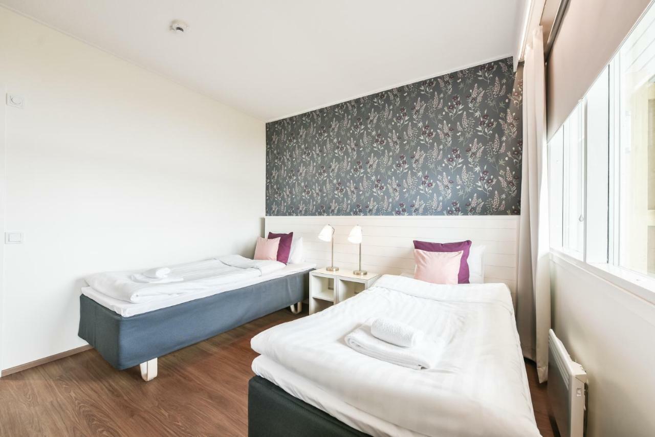 Hotel Sea Front Raseborg Bagian luar foto